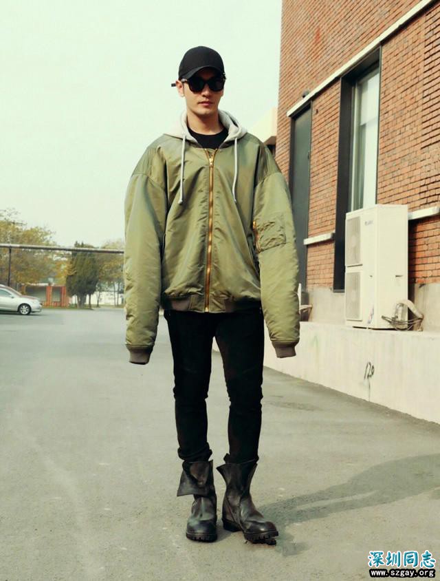 xB9c5Lrk23Nu8luH.jpg