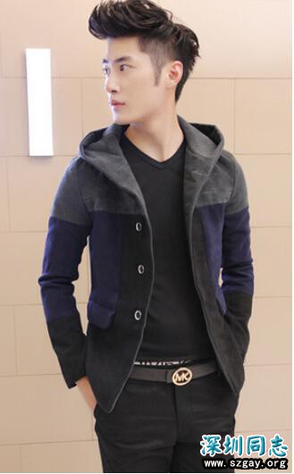 M9p0AlK5v3aVG9LN.jpg